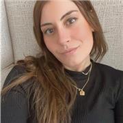 Profesora de primaria especializada en ingles pone a tus disposición todos sus conocimientos a través de el juego